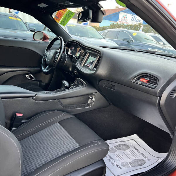 2022 Dodge Challenger SXT