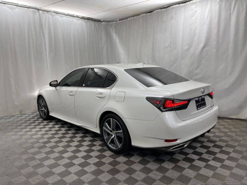 2016 Lexus GS 200t