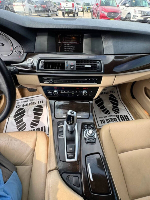 2013 BMW 5 Series 528i