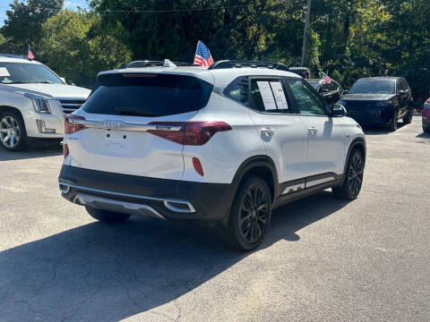 2022 Kia Seltos Nightfall