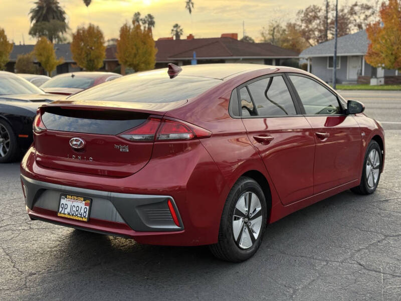 2020 Hyundai Ioniq Hybrid Blue