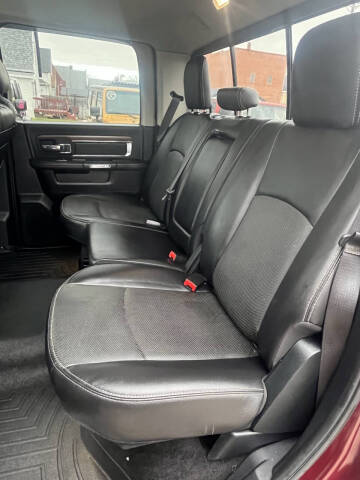 2016 RAM 1500 Laramie