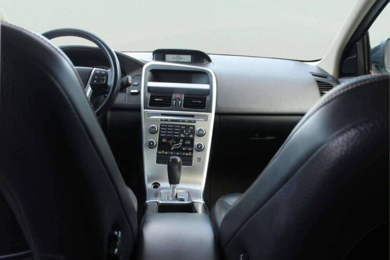 2011 Volvo XC60 3.2