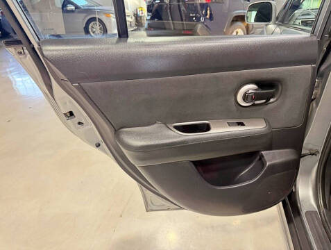 2009 Nissan Versa 1.8 S