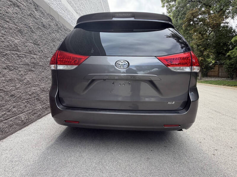 2011 Toyota Sienna XLE 8-Passenger