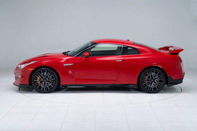 2024 Nissan GT-R