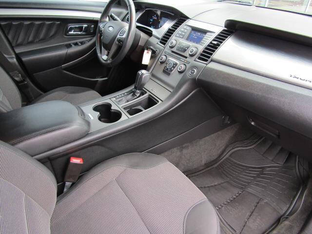 2018 Ford Taurus SEL