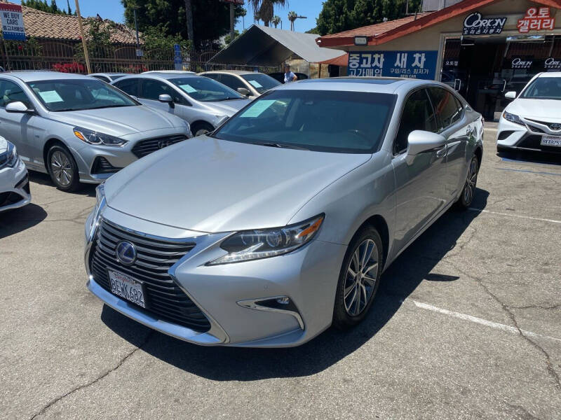 2018 Lexus ES 300h