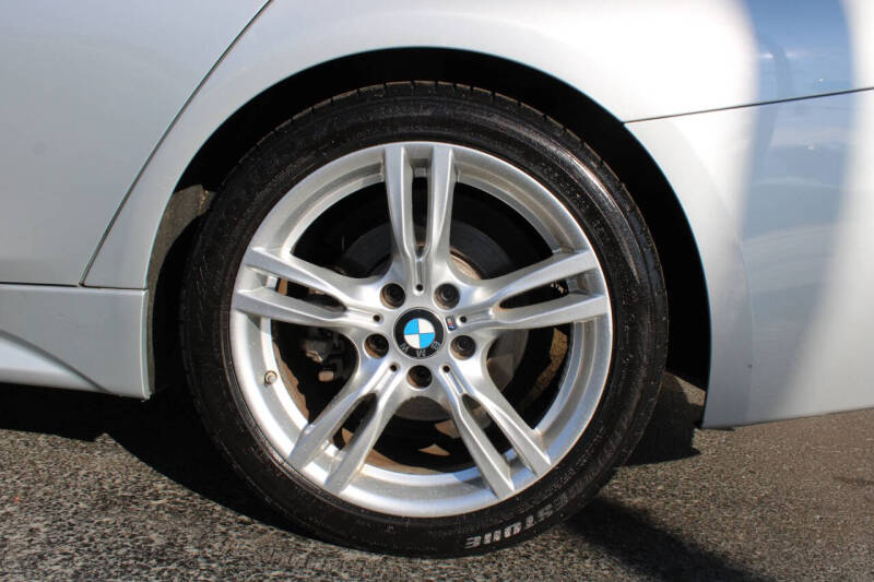 2018 BMW 3 Series 330e iPerformance