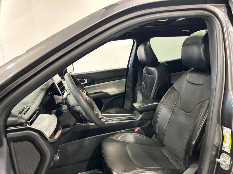 2023 Jeep Compass Latitude Lux