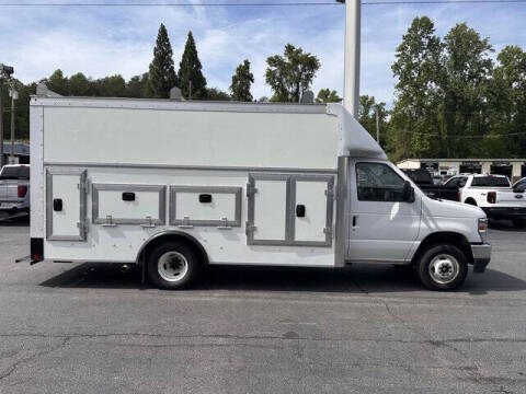 2024 Ford E-Series