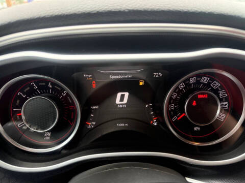 2016 Dodge Challenger 392 HEMI Scat Pack Shaker