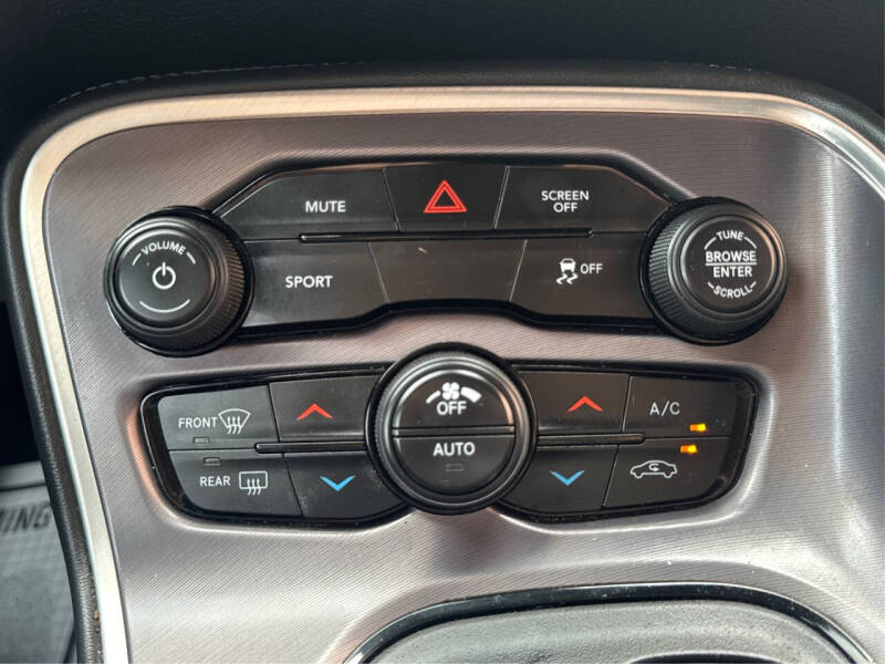 2020 Dodge Challenger SXT