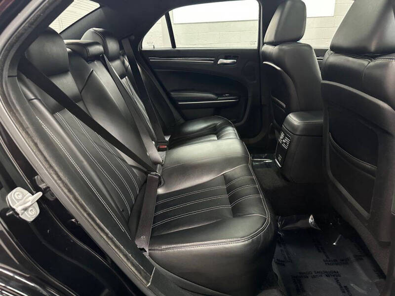 2023 Chrysler 300 S V6
