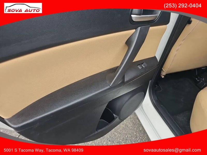 2013 Mazda MAZDA3 i Touring