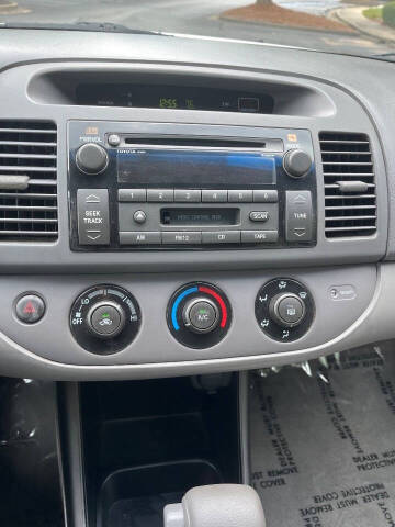 2004 Toyota Camry LE V6