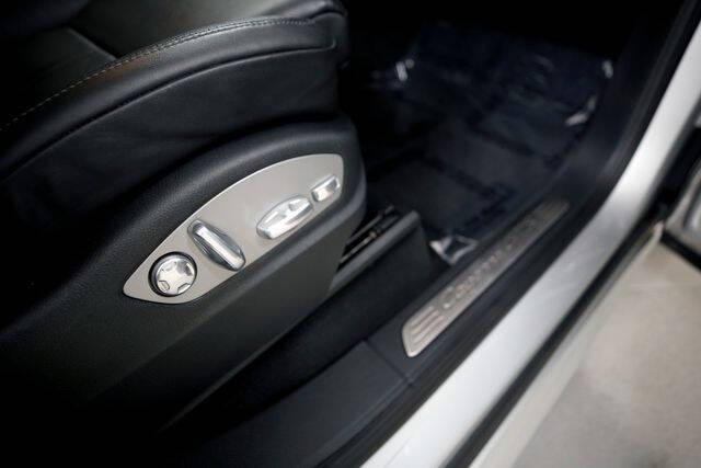 2014 Porsche Cayenne GTS