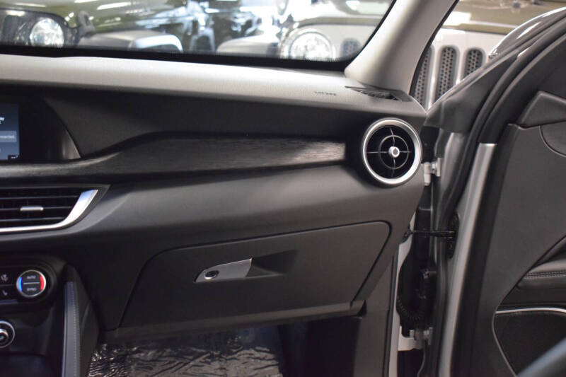 2021 Alfa Romeo Stelvio Sprint