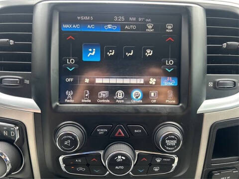 2017 RAM 1500 SLT