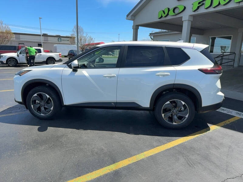 2025 Nissan Rogue SV