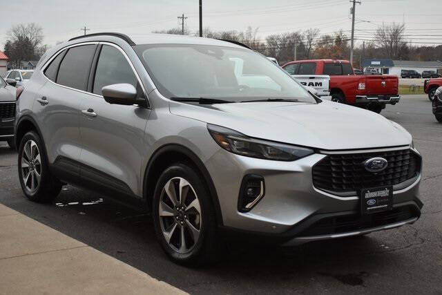 2023 Ford Escape Platinum