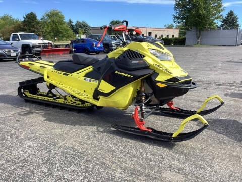 2020 Ski-Doo Summit&#174; X&#174; With Expe for sale at Road Track and Trail in Big Bend WI