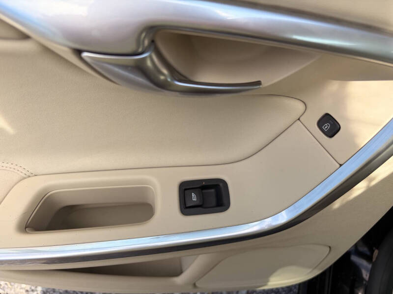 2012 Volvo S60 T5