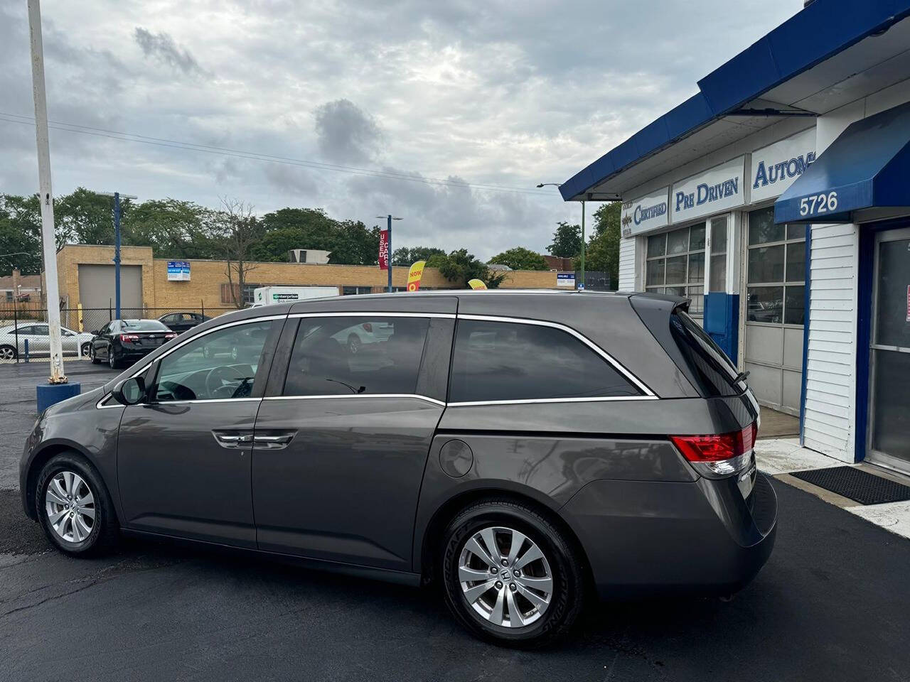 2016 Honda Odyssey for sale at Chicago Auto House in Chicago, IL