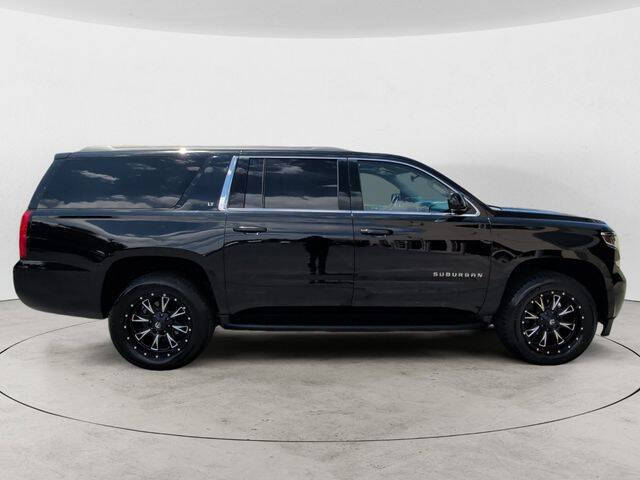 2018 Chevrolet Suburban LT