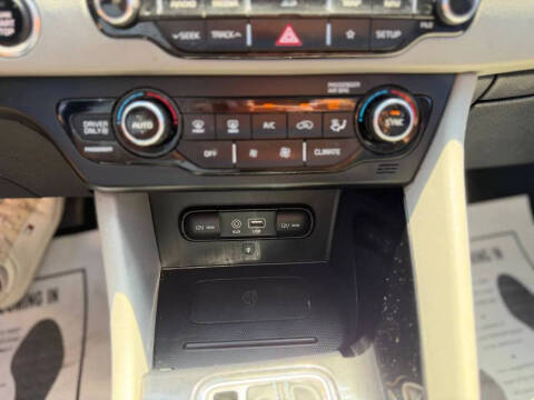 2019 Kia Niro Plug-In Hybrid EX Premium