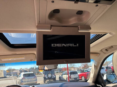 2017 GMC Yukon Denali