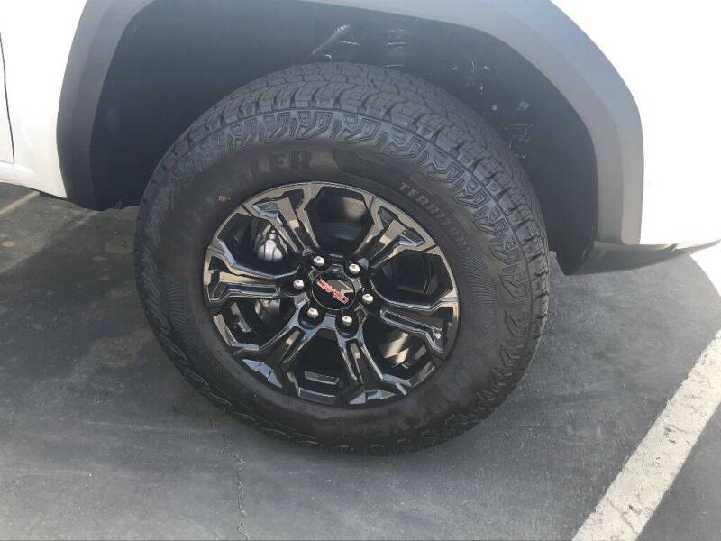 2025 GMC Canyon Elevation