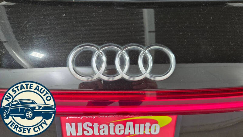 2021 Audi e-tron quattro Premium Plus