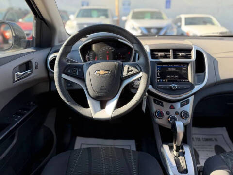 2018 Chevrolet Sonic LT Auto