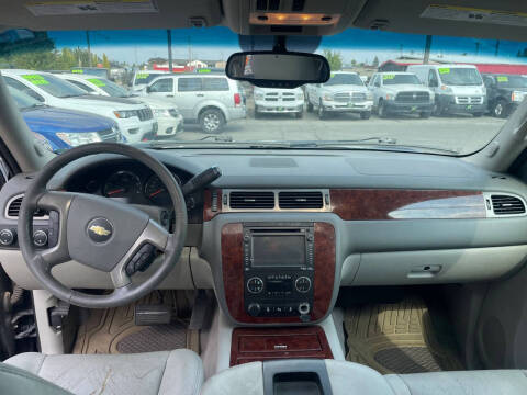 2014 Chevrolet Suburban LTZ