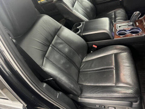 2016 Lincoln Navigator Select