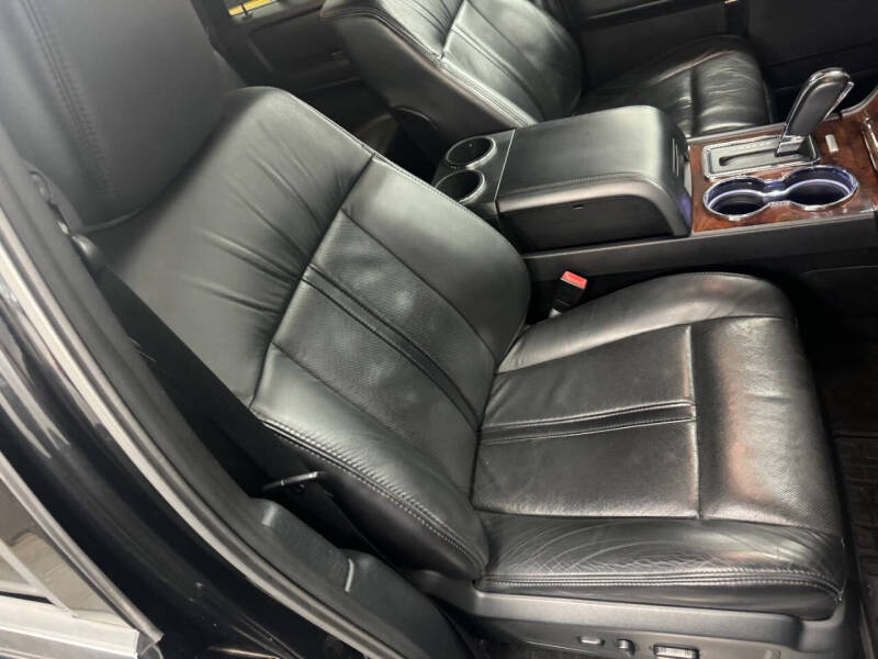 2016 Lincoln Navigator Select