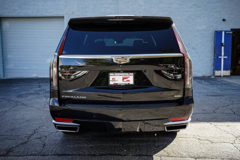 2022 Cadillac Escalade ESV Luxury
