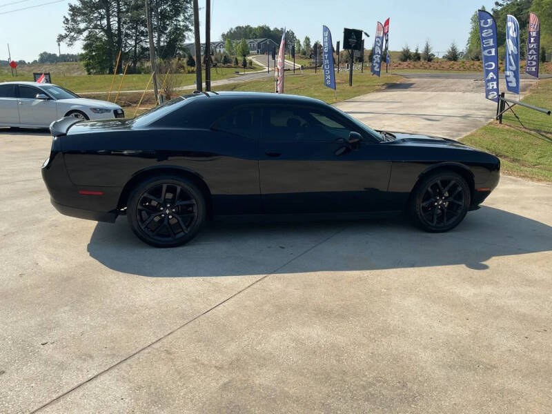 2021 Dodge Challenger SXT