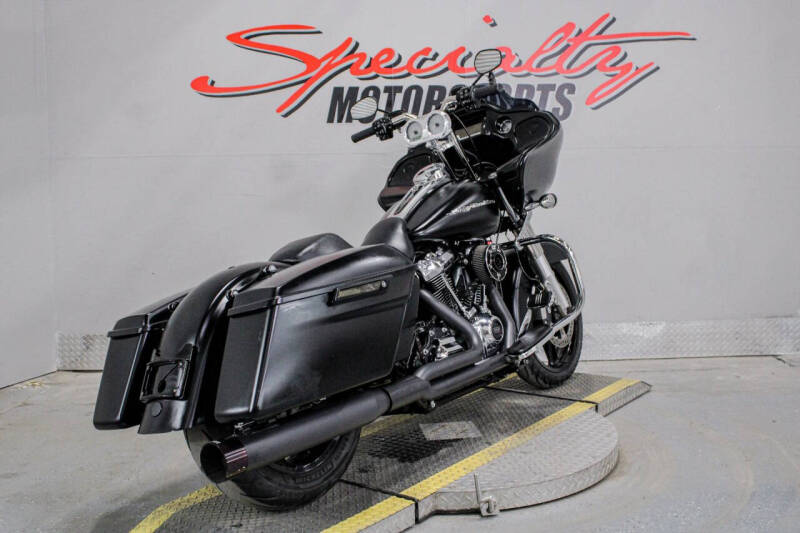 2017 Harley-Davidson Road Glide Special