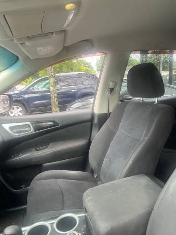 2013 Nissan Pathfinder SV