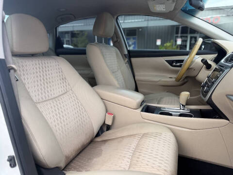 2017 Nissan Altima 2.5 SV