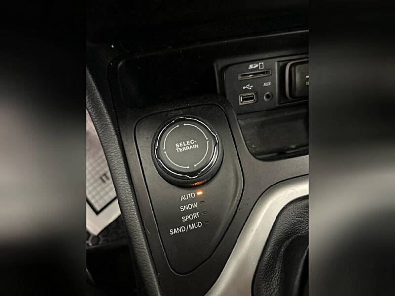 2014 Jeep Cherokee Sport