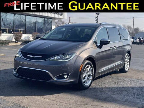 2020 Chrysler Pacifica for sale at Vicksburg Chrysler Dodge Jeep Ram in Vicksburg MI
