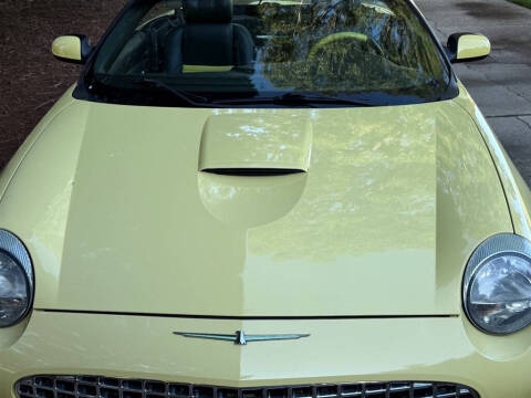 2002 Ford Thunderbird Deluxe