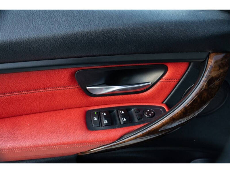 2015 BMW 3 Series 328i