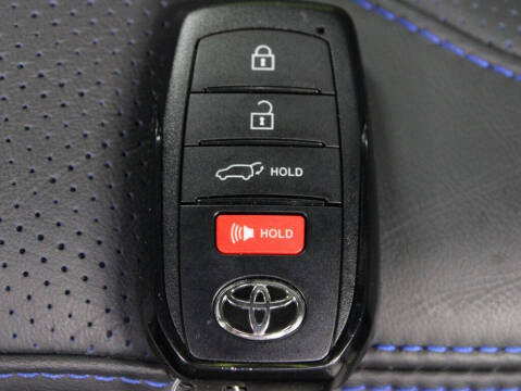 2025 Toyota Sequoia SR5