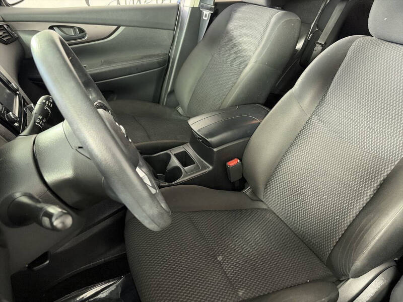 2022 Nissan Rogue Sport S