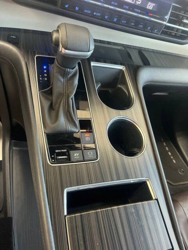 2023 Toyota Sienna Platinum 7-Passenger