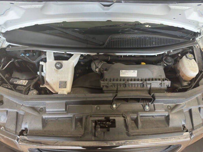 2024 GMC Savana 2500